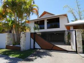 Okinja 31 Holiday House