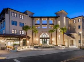 Mint House Menlo Park by Kasa