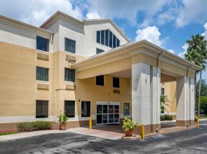 Comfort Inn & Suites DeLand - near University