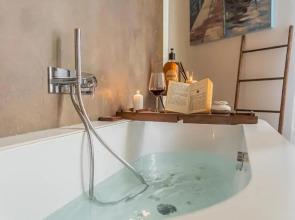 Rovelli 41 by Rent all Como