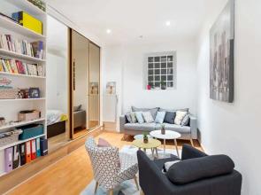 Charming Apartment - Max Dormoy