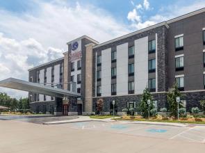 Comfort Suites Meridian and I-40