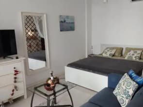 Seaview Modern Studio
