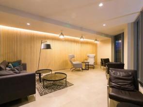 Royal Style Apartment - 5 Mins Walk to Excel London