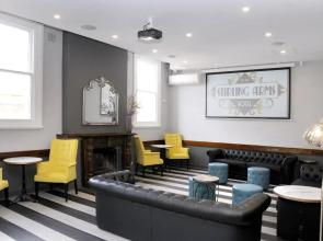 The Stirling Arms Hotel