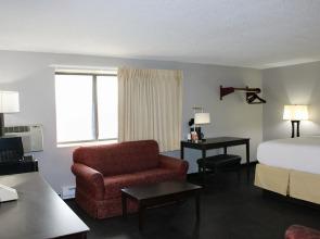 Super 8 by Wyndham Williston ND