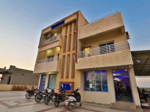 OYO 29155 Village Hotel