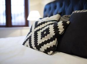 The old seamans mission