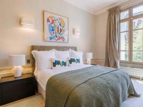 Luxury Mansion With Garden in Heart of Neuilly