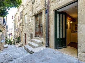 Pavisa Old town rooms