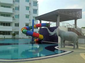 Homelite Resort water theme park condominium