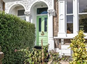 Charming London Retreat