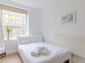 Central & Stylish 1BD Flat - 8mins to Greenwich!