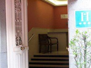 Velázquez 45 by Pillow