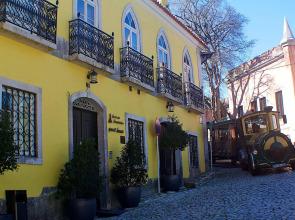 Charm Inn Sintra
