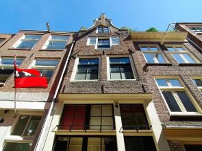 Cosy apartment right in the city center with AIRCO!