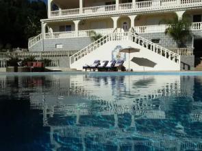 Monchique Villa Mansion