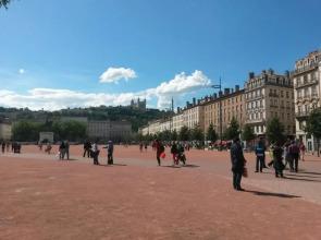 DIFY Authentique - Place des Jacobins