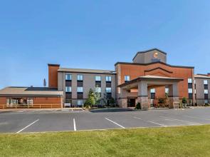 Comfort Inn & Suites Pauls Valley - City Lake