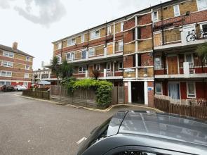 2-bedroom Tower Bridge Apartment Private Terrace for 6, London