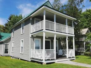 Sweet Mary 2 Bedroom Home by RedAwning