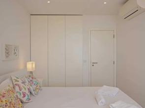 Magnificent 1 Bedroom Apartment With Views Over The Ocean