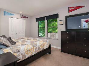 Seattle Vacation Home: Thomas Lodge Vermont