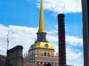 Apartments on Admiralteiskaya embankment 6