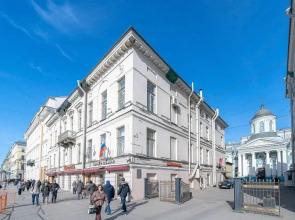 Cozy apartment on Nevsky Prospekt 40-42