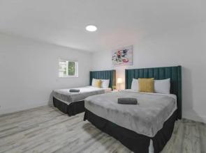 Beautiful 3 Bedroom House In Miami