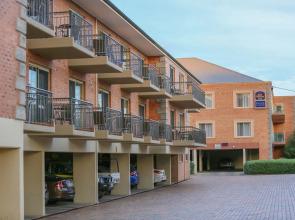 Best Western Plus Hovell Tree Inn