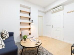 Royal Apart. la Almudena by Allô Housing