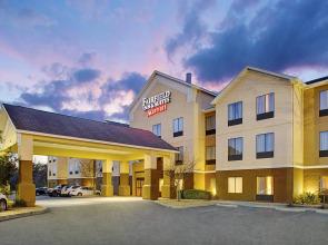 Fairfield Inn & Suites by Marriott Lafayette South