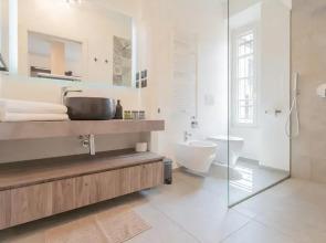 Enchanted Como City Apartment