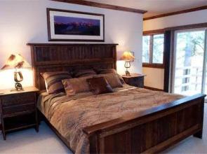 Baily House - 3BR Home + Private Hot Tub - LLH 63326