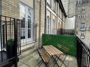 Stunning 3BD Maisonette W/balcony - Old Street!