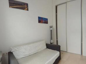 Estudio/Dúplex en bajos y patio int 4m2 en Puerta del Angel AZC1