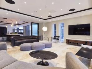 Luxury Spa Apartment in Manchester - Rooftop Swim