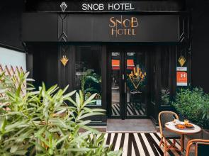 Snob Hotel