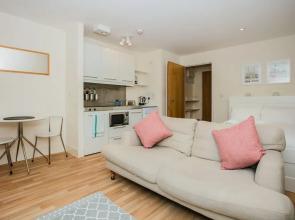 Studio Flat in Southwark