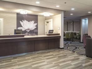 Howard Johnson by Wyndham Sacramento Downtown