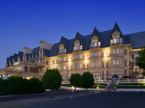 Al Aziziyah Boutique Hotel By The Torch