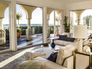 Seafront Manor by Cadenzalux