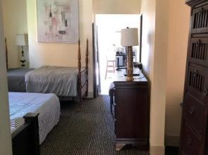 1/F 2 bed rooms