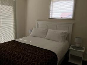 4 at 8 Battery Point Townhouse