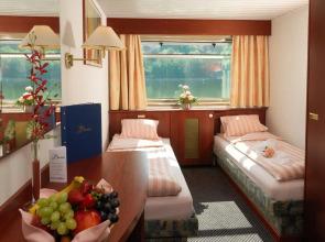 Messecruise Business Hotelship Dusseldorf