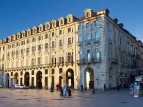 Piazza Castello Suite