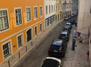 Living Chiado By Friendly Moments