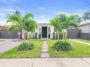 Waterfront Duplex Tropical Oasis