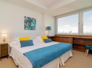 Colon 819 in Madrid With 1 Bedrooms and 1 Bathrooms